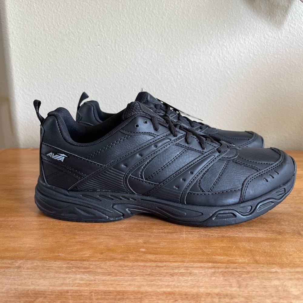 Men’s Avis union II athletic shoe- new w/ box